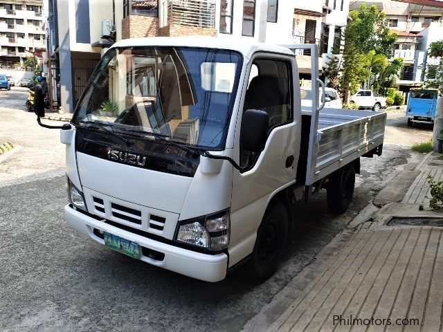 Isuzu Elf in Philippines