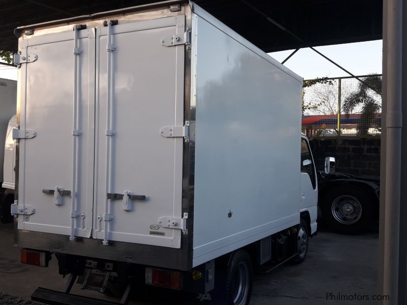Isuzu Elf NKR -5â„ƒ Refrigerator  Freezer Van CBU 4HL1 Diesel in Philippines