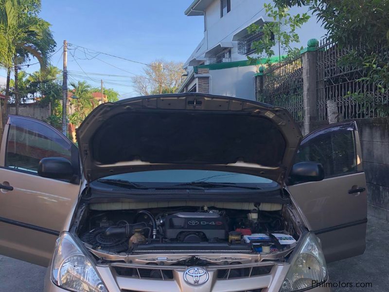 Toyota Innova E in Philippines