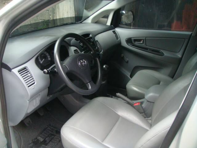Toyota Innova J in Philippines
