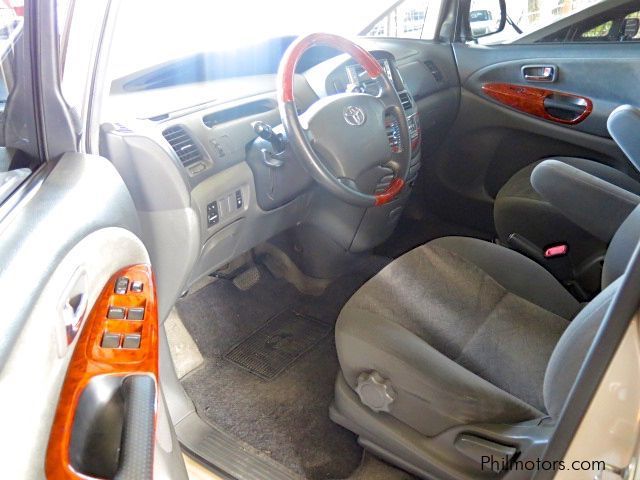 Toyota Previa  in Philippines