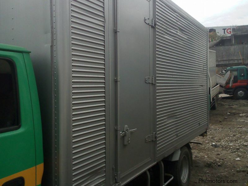 Isuzu  Elf Aluminum Close Van in Philippines