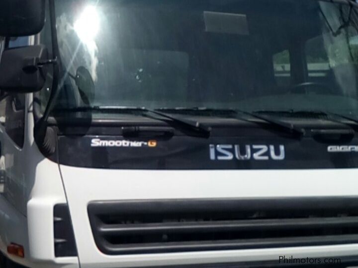 Isuzu 12W Aluminum WIng Van in Philippines
