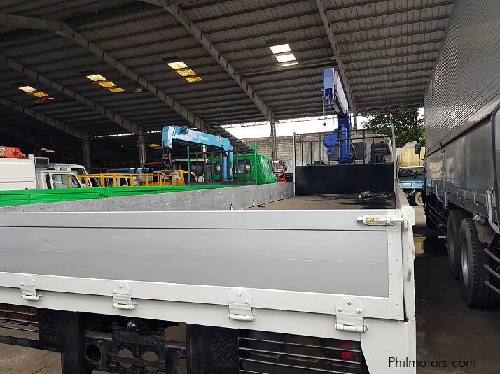 Isuzu Boom Truck in Philippines