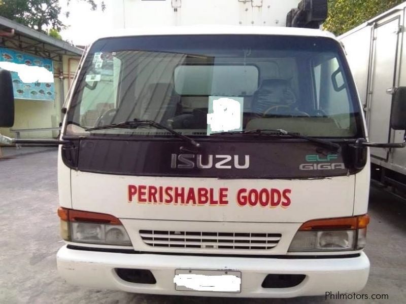 Isuzu ELF GIGA in Philippines