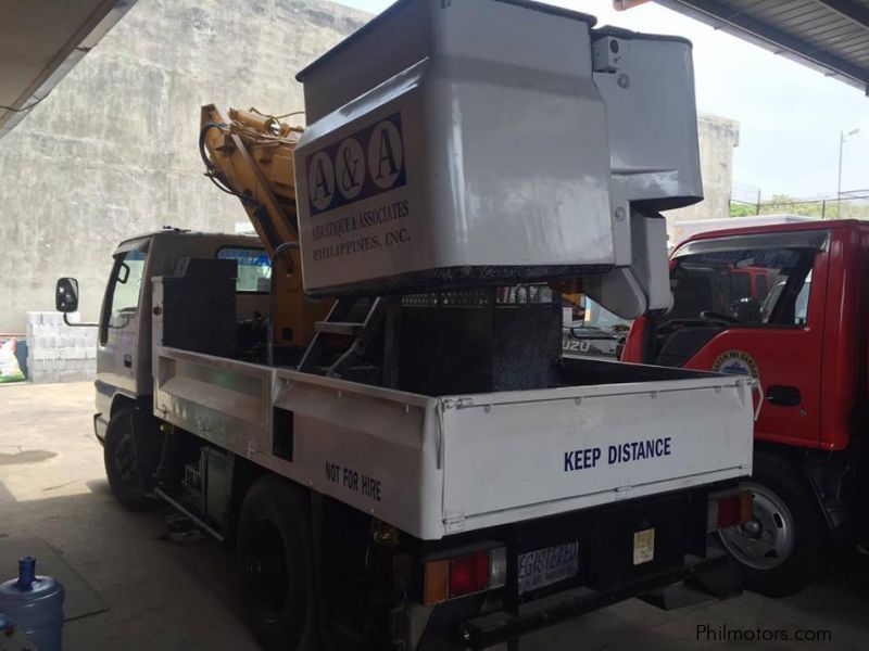 Used Isuzu ELF Manlift 3 section 2006 ELF Manlift 3 section for sale