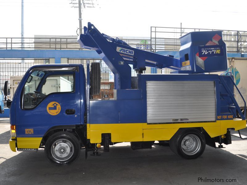 Used Isuzu ELF Manlift 3 section 2006 ELF Manlift 3 section for sale