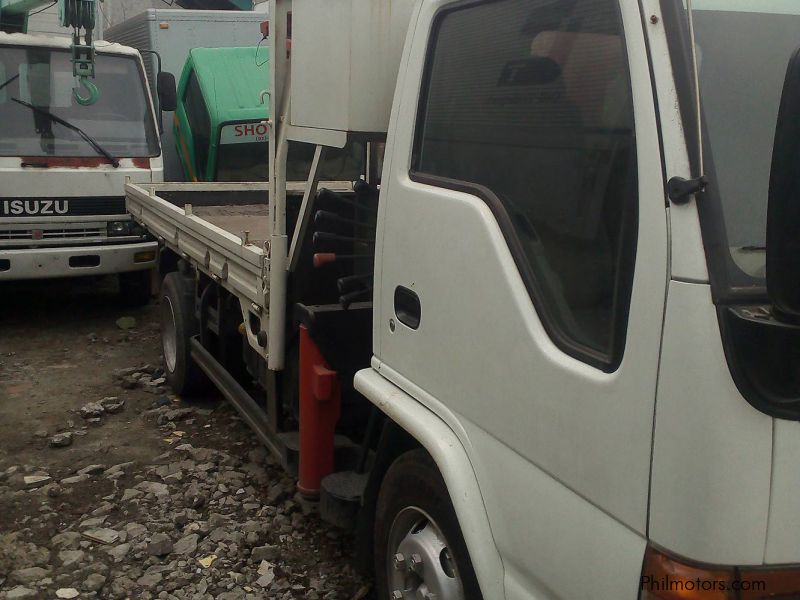 Isuzu Elf in Philippines