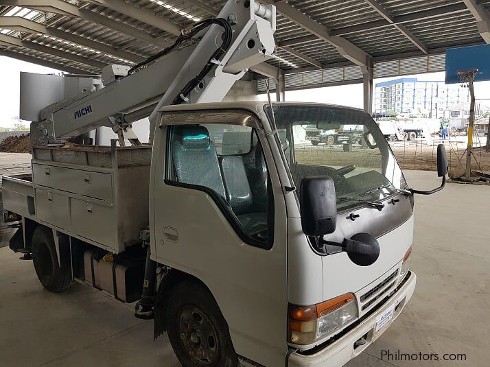 Isuzu Elf in Philippines