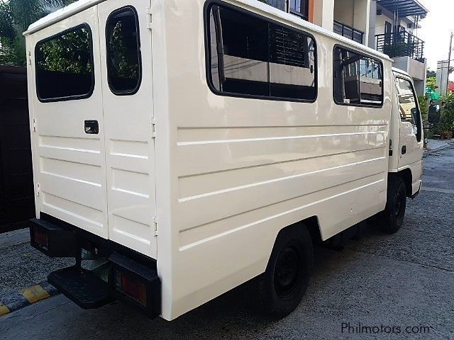 Isuzu Elf in Philippines