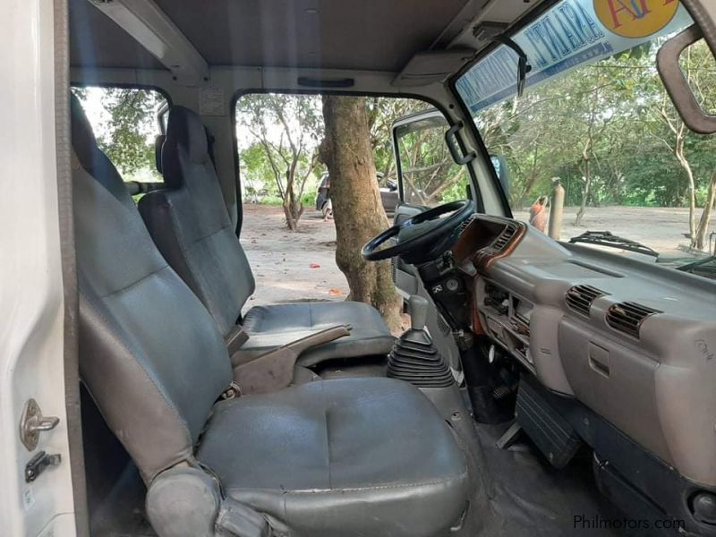 Isuzu Elf Double Cab Dropside in Philippines