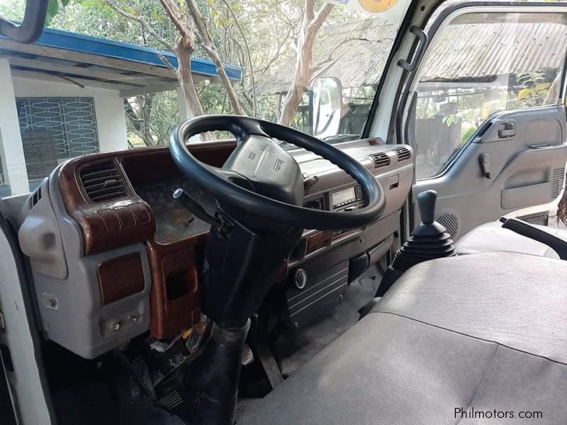 Isuzu Elf Double Cab Dropside in Philippines