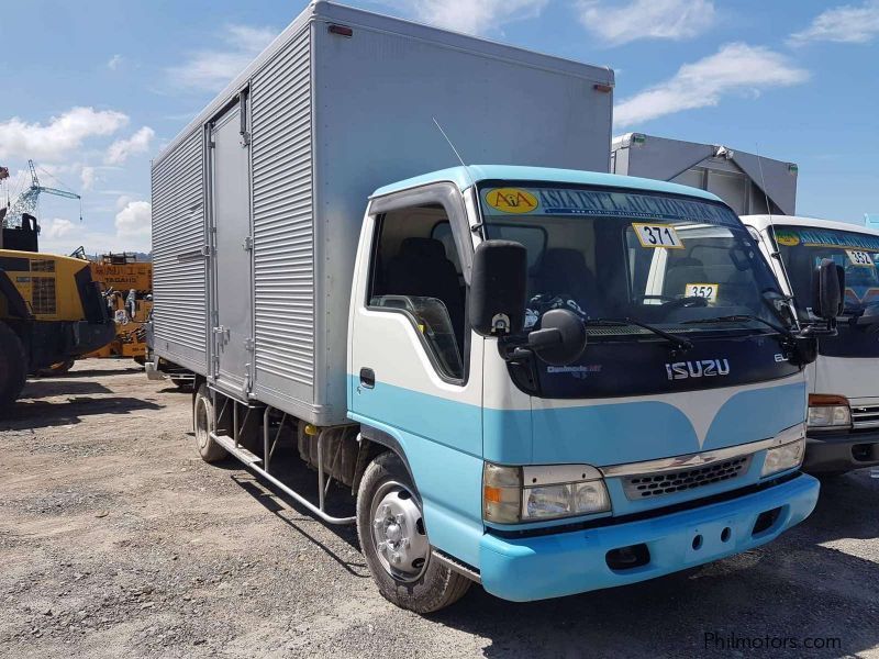 Isuzu Elf in Philippines