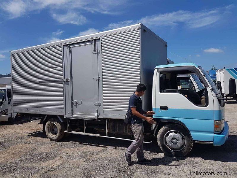 Isuzu Elf in Philippines