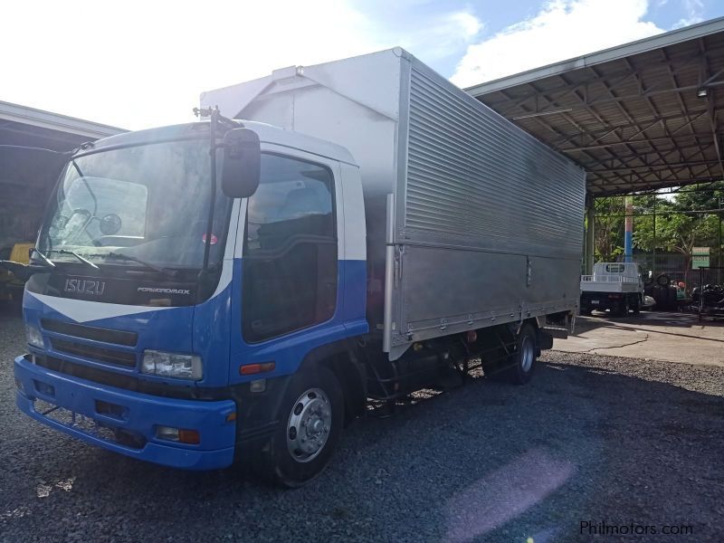 Isuzu Forward 8 studs 7.5 tons Molye Aluminium Wing Van 6HK1 Engine in Philippines