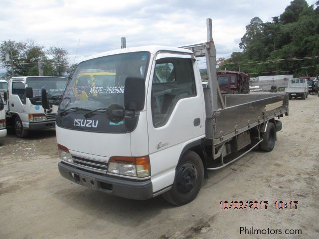 Isuzu GIGA NKR Dropside in Philippines