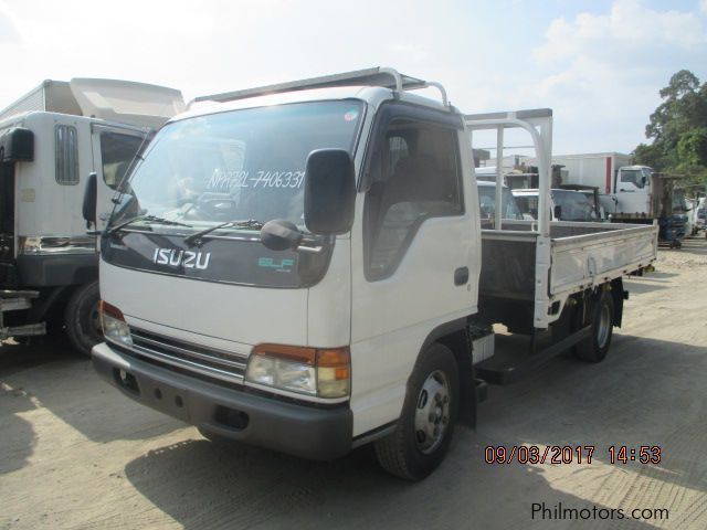 Isuzu GIGA NPR DROPSIDE in Philippines