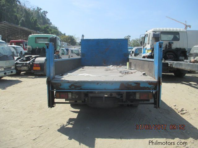 Isuzu GIGA NPR Dropside in Philippines