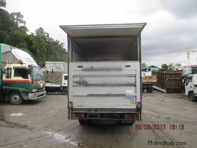 Isuzu GIGA SERIES 14ft REF VAN in Philippines