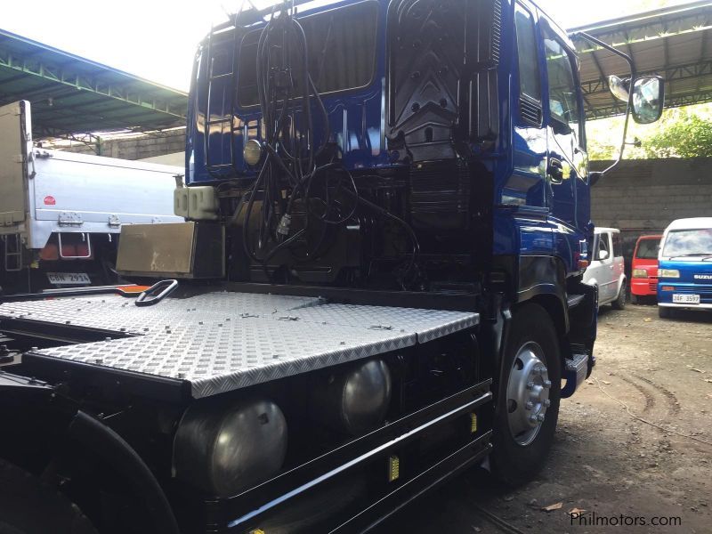 Isuzu Giga 6 Wheeler Tractor Head 6WG1 in Philippines