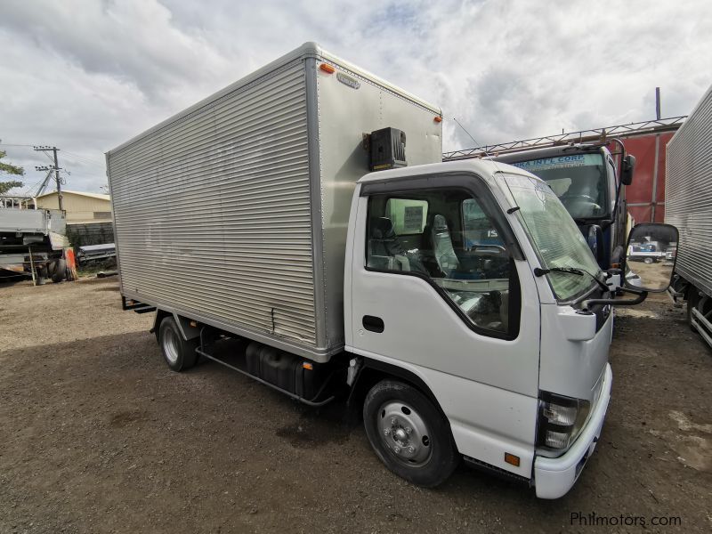 Isuzu ISUZU ELF NKR 6W CLOSE VAN 4HL1 in Philippines