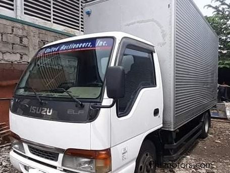 Isuzu NKR in Philippines