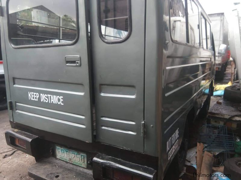 Mitsubishi Canter FB TYPE 10 FT LONG in Philippines