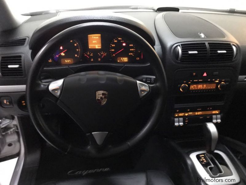 Porsche cayenne v6 in Philippines