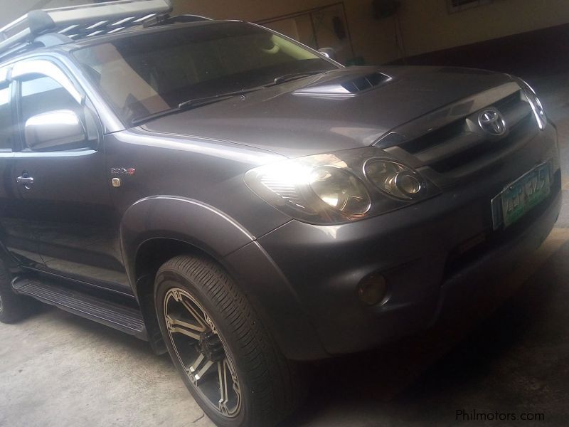 Toyota fortuner V in Philippines