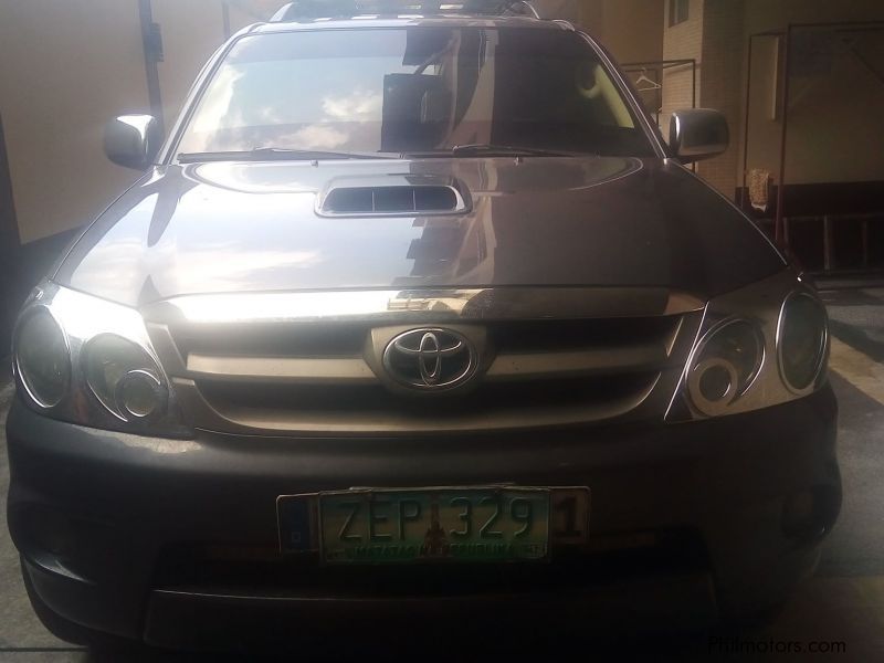 Toyota fortuner V in Philippines