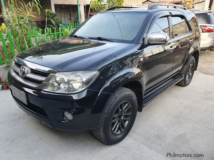 Toyota fortuner V in Philippines