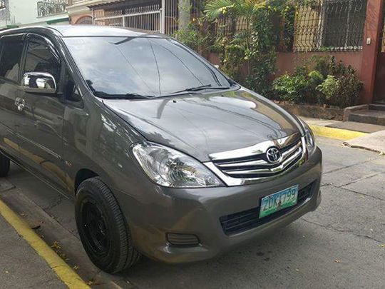 Toyota innova G in Philippines