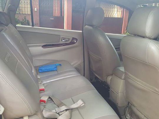 Toyota innova G in Philippines