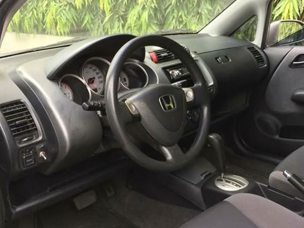 Honda Jazz 1.3 IDSI in Philippines