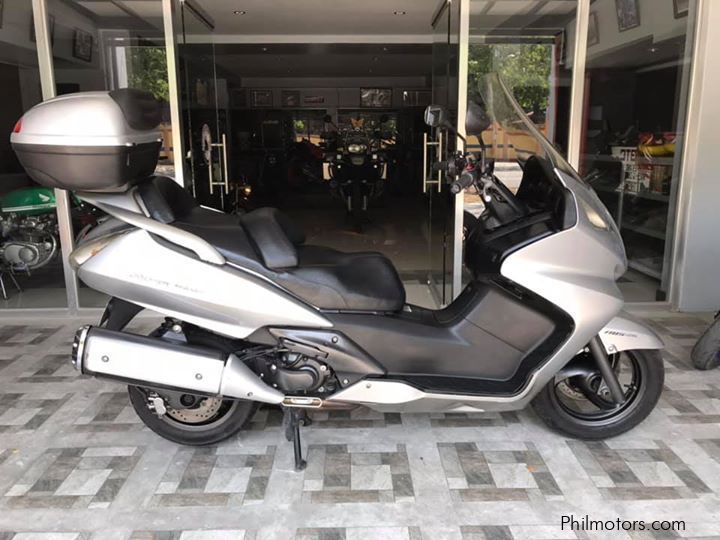 Honda Silver Wing 400 in Philippines