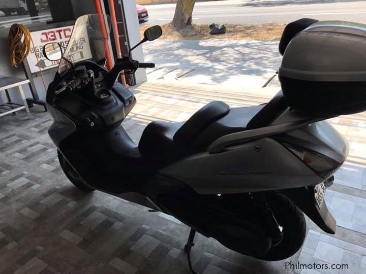 Honda Silver Wing 400 in Philippines