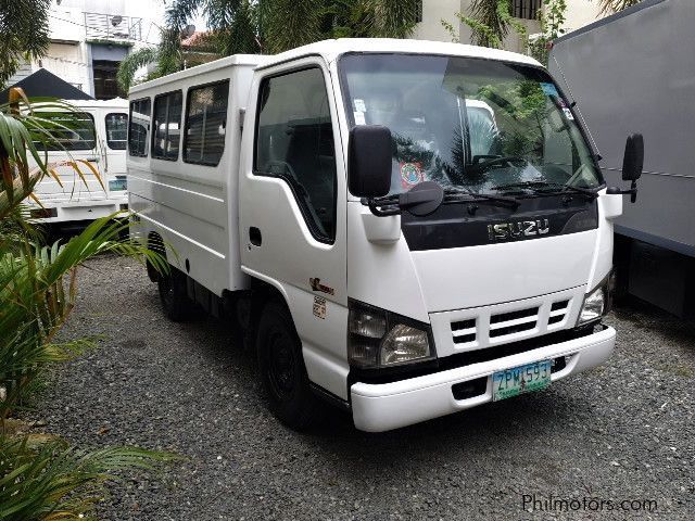 Isuzu Elf in Philippines