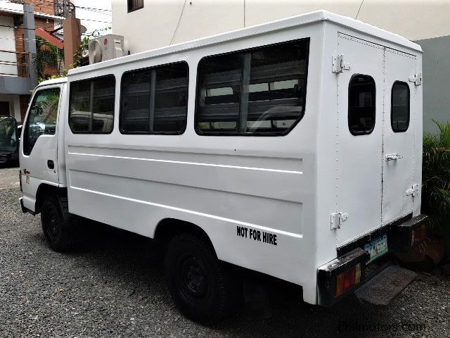 Isuzu Elf in Philippines