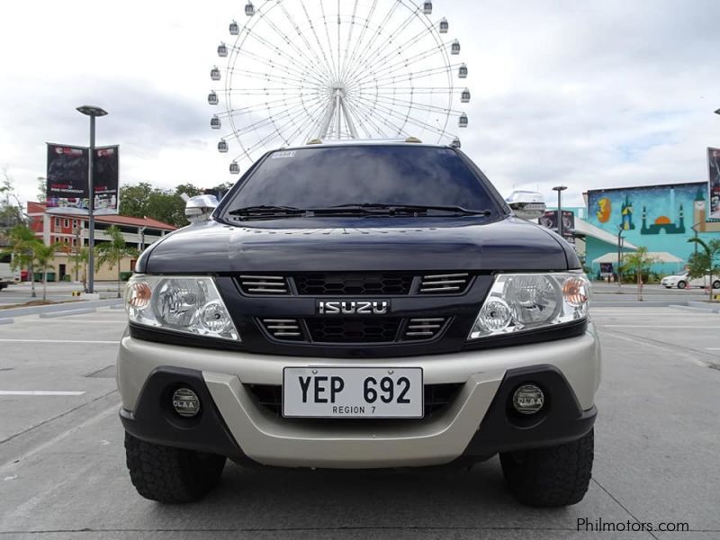 Isuzu crosswind 2,5 in Philippines