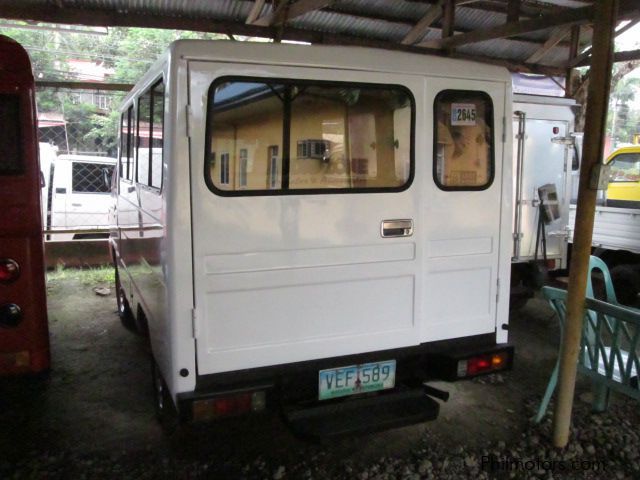 Mitsubishi L300 FB in Philippines