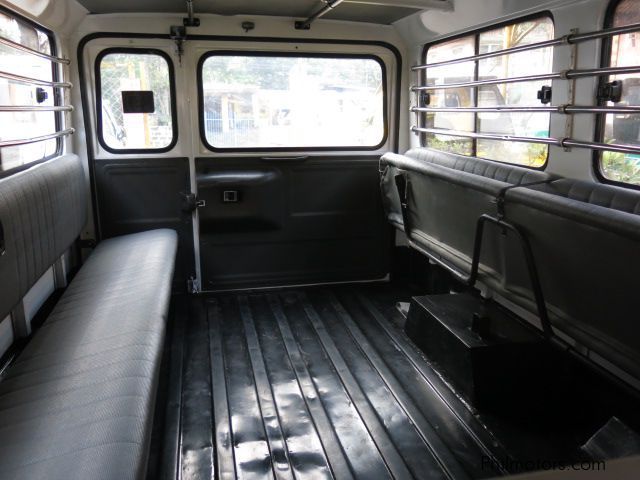 Mitsubishi L300 FB in Philippines