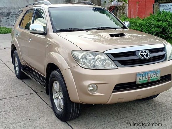 Toyota Fortuner 2.5 V in Philippines