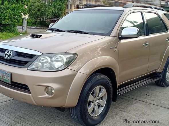 Toyota Fortuner 2.5 V in Philippines