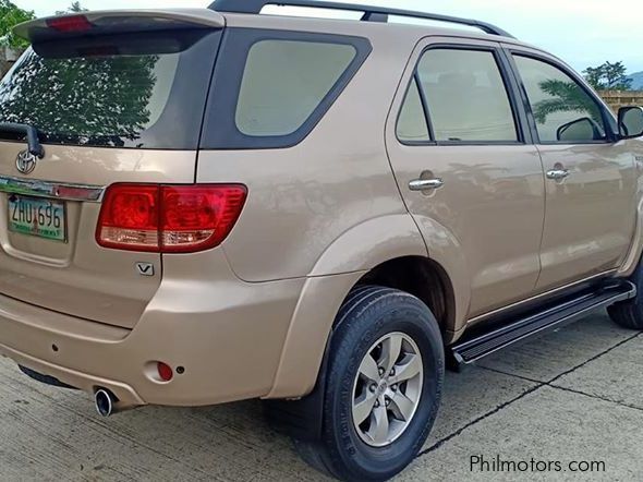 Toyota Fortuner 2.5 V in Philippines