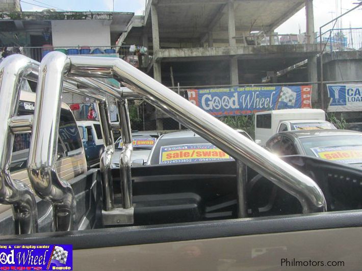 Toyota Hi lux Pick up 4x4 in Philippines