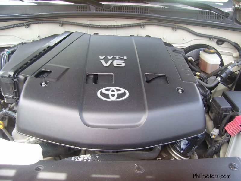 Toyota LAND CRUISER PRADO VX in Philippines