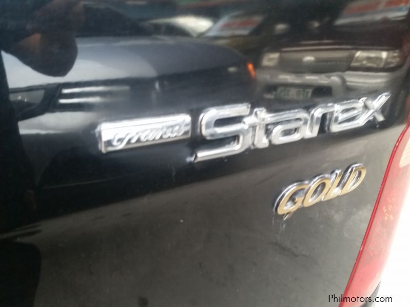 Hyundai Grand Starex VGT gold in Philippines