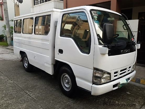 Isuzu Elf in Philippines