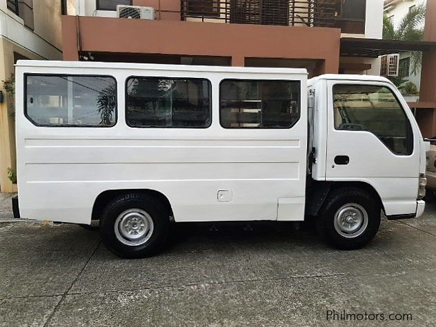 Isuzu Elf in Philippines