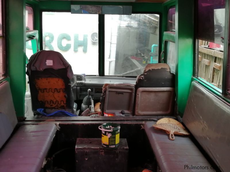 Isuzu Elf 4hf1 in Philippines